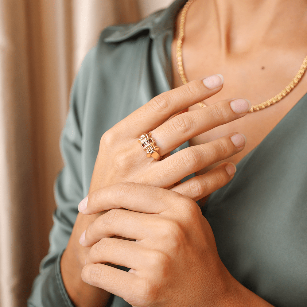 Anillo de oro de 19 kl con forma de lazo rubí (T17) - Gold Store Premium