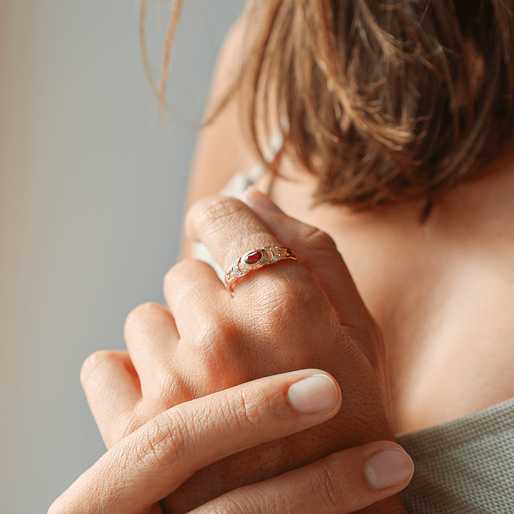 Anel em Ouro com Rubi e Zircónias (T20) - Loja do Ouro