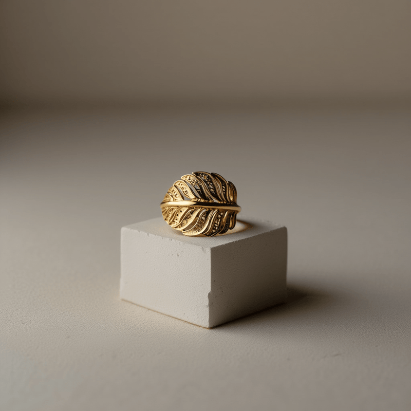 Anel Folha Ajustável em Prata Dourada - Loja do Ouro