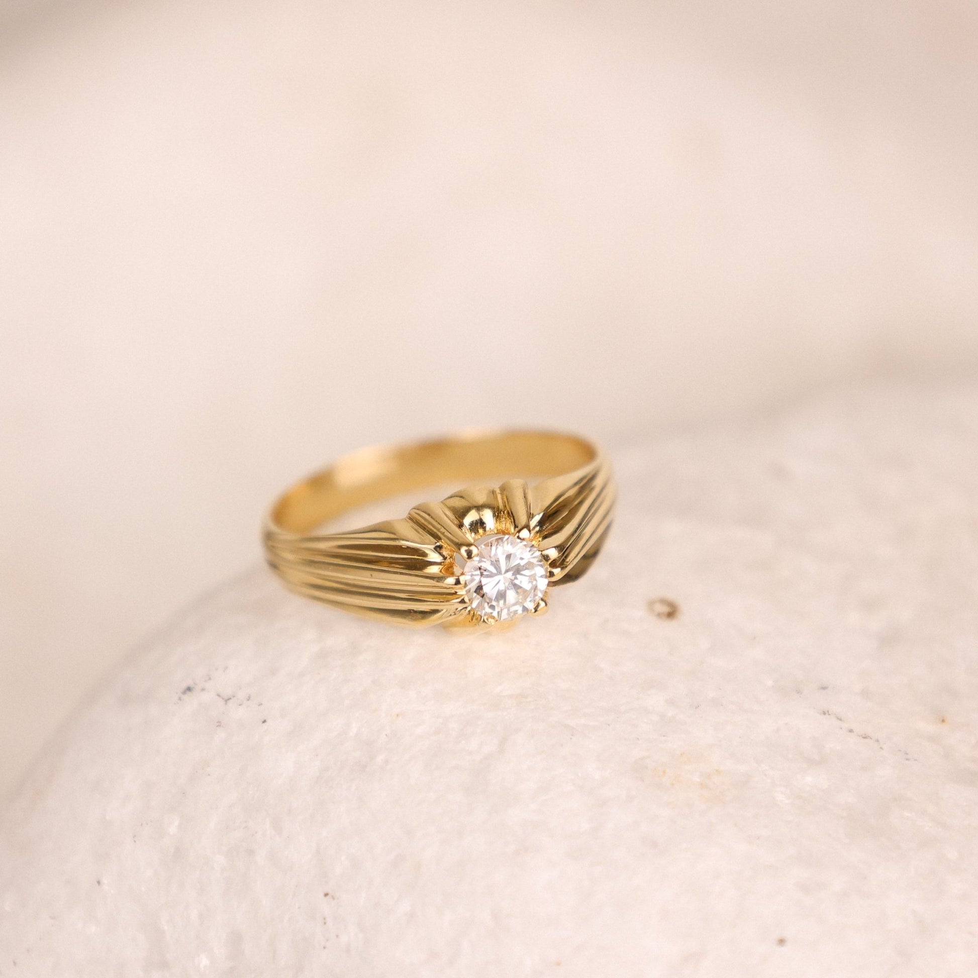 Anel Homem em Ouro 19kl com Diamante (T24) - Loja do Ouro