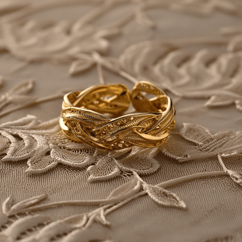 Anel Mar de Saudade em Prata Dourada - Loja do Ouro