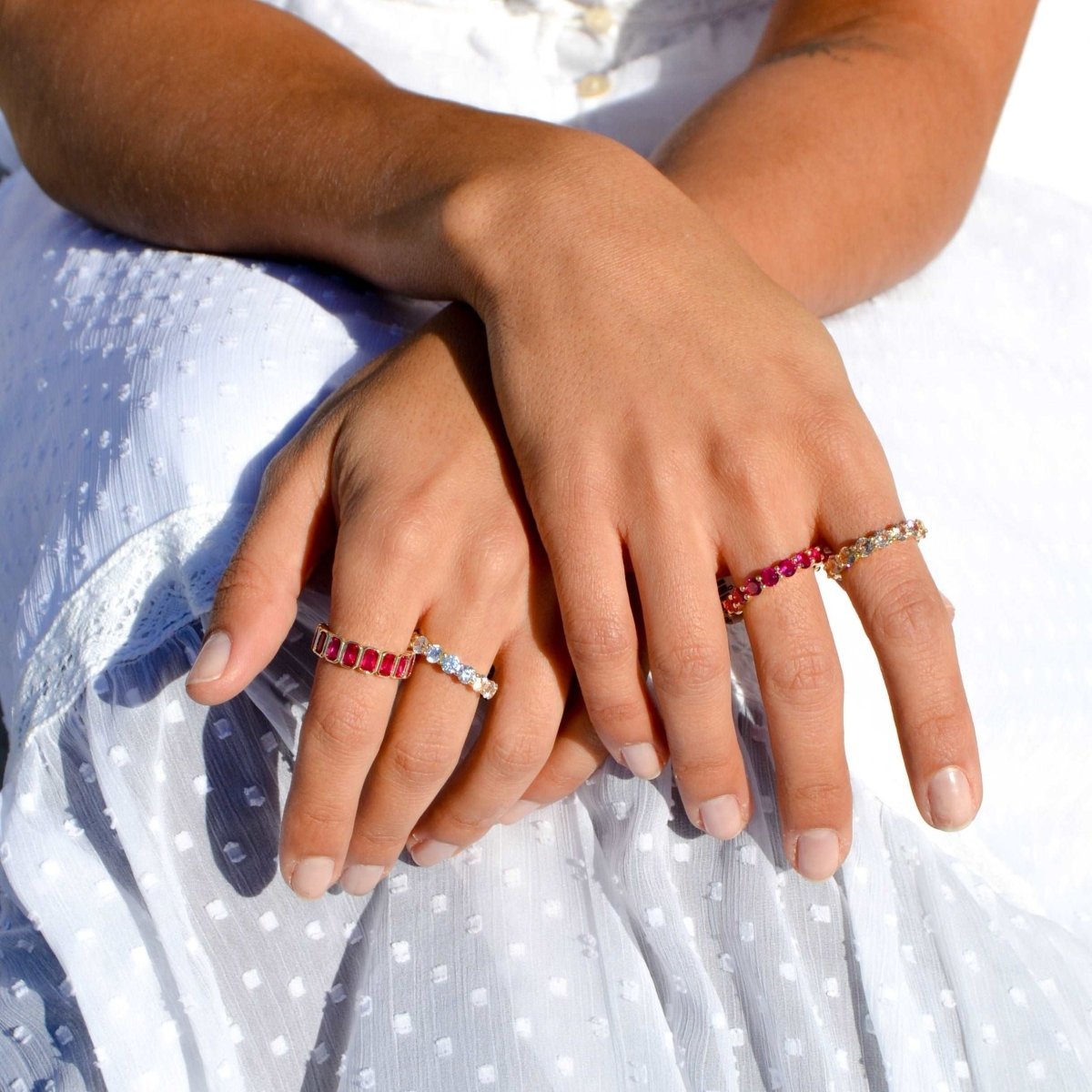 Anel Memória em Prata Dourada com Zircões Champagne - Loja do Ouro