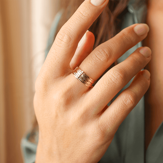 Anel Sete Escravas em Ouro 19kl com Aros Lapidados (T14) - Loja do Ouro