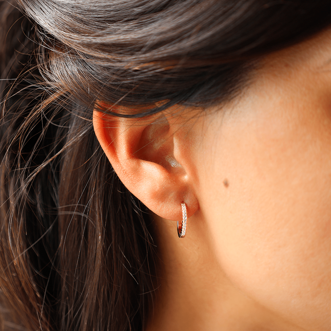 Argolas em Prata Dourada com Zircónias (1.4cm) - Loja do Ouro