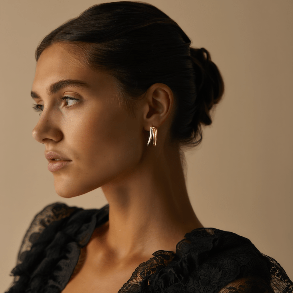 Argolas Estilizadas Bicolor em Ouro de 19kl (2.2cm) - Loja do Ouro