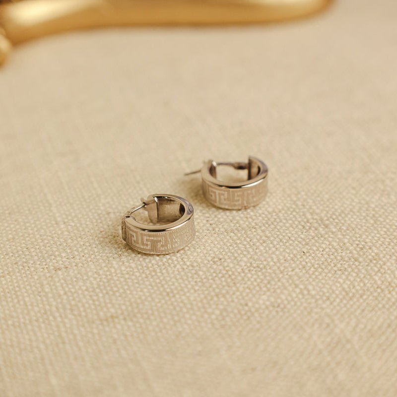 Argolas Imperiais em Ouro Branco 19kl (1.38cm) - Loja do Ouro