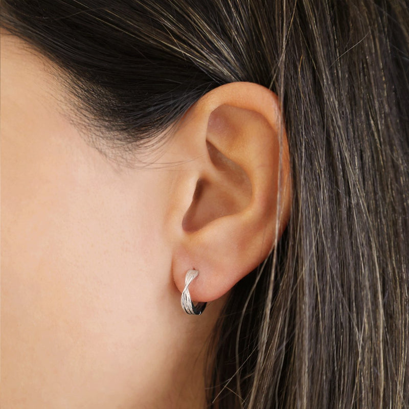 Argolas Torcidas em Prata (1.2cm) - Loja do Ouro