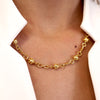 Fio em Ouro de 19.2kl, adornada de elegantes Contas de Viana intercaladas com Elos Infinitum.  Elegante e sofisticado, este Fio de Ouro com Contas de Viana conjuga a modernidade e a tradição numa mesma joia delicada. Ideal para oferecer a alguém especial ou para se presentear a si próprio, este colar de contas de viana é perfeito para complementar os seus visuais.