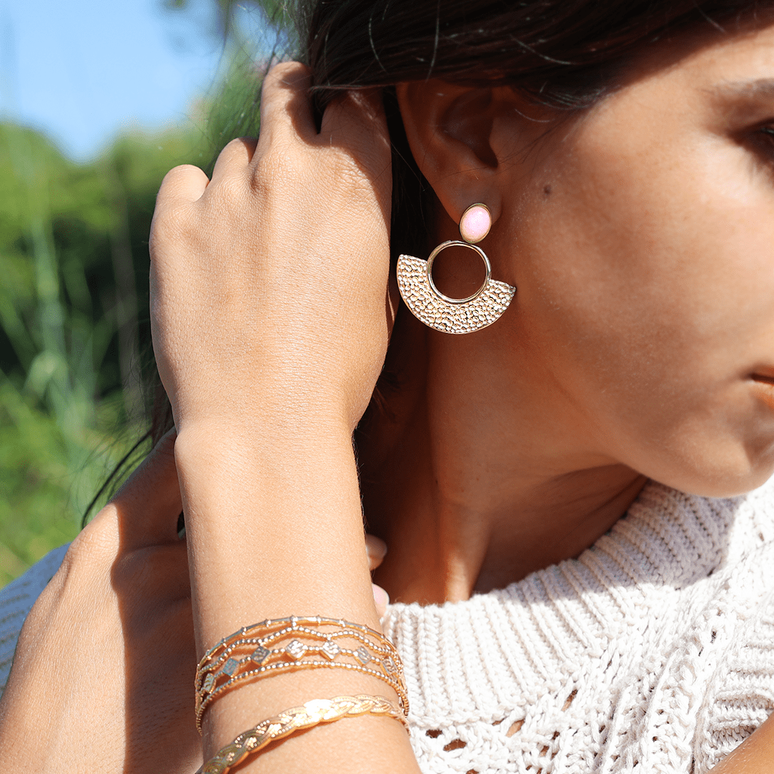 Brincos Afrodite em Aço Dourado - Loja do Ouro