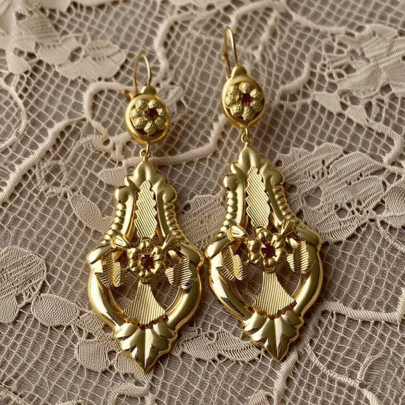 Brincos Alfama em Prata Dourada (7.6cm) - Loja do Ouro