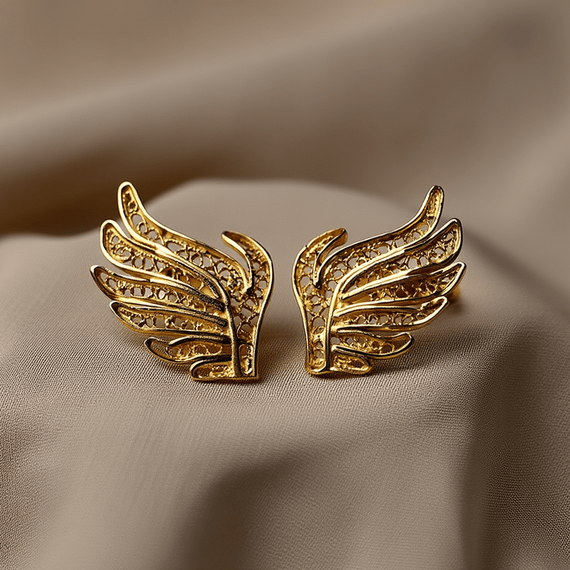 Brincos Amor com Fé em Prata Dourada (1.7cm) - Loja do Ouro