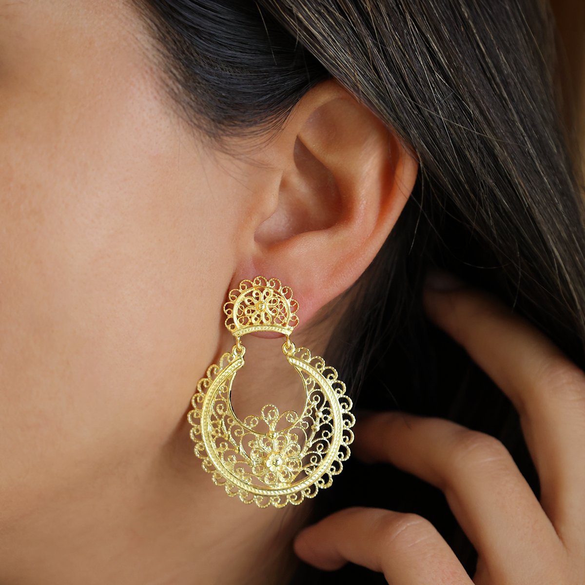 Pendientes modernos de plata chapados en oro - Gold Store Premium