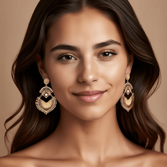 Brincos Aurora em Prata Dourada e Pérola Branca - Loja do Ouro