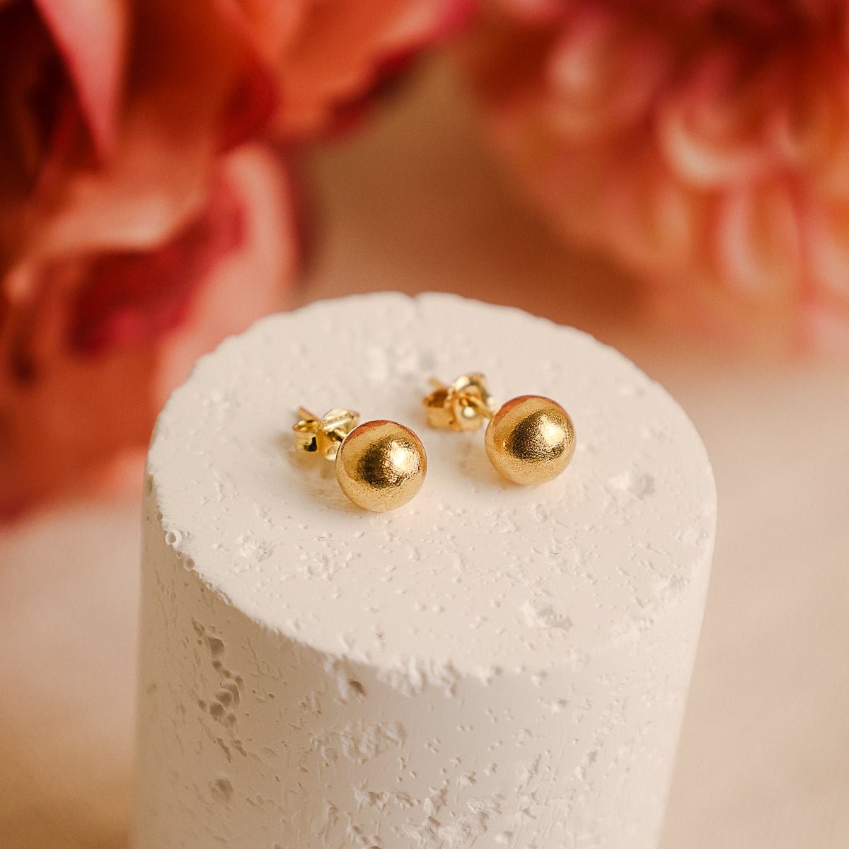 Brincos Bola Escovada em Ouro 19kl (8.1mm) - Loja do Ouro