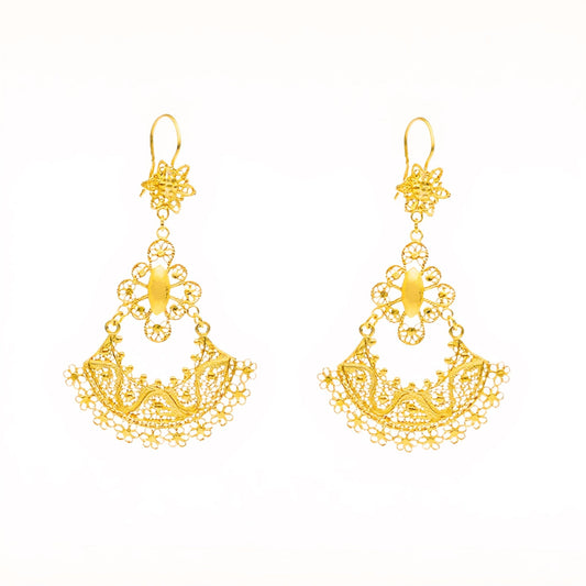 Brincos Cantiga Dourada em Prata Dourada (6.4cm) - Loja do Ouro