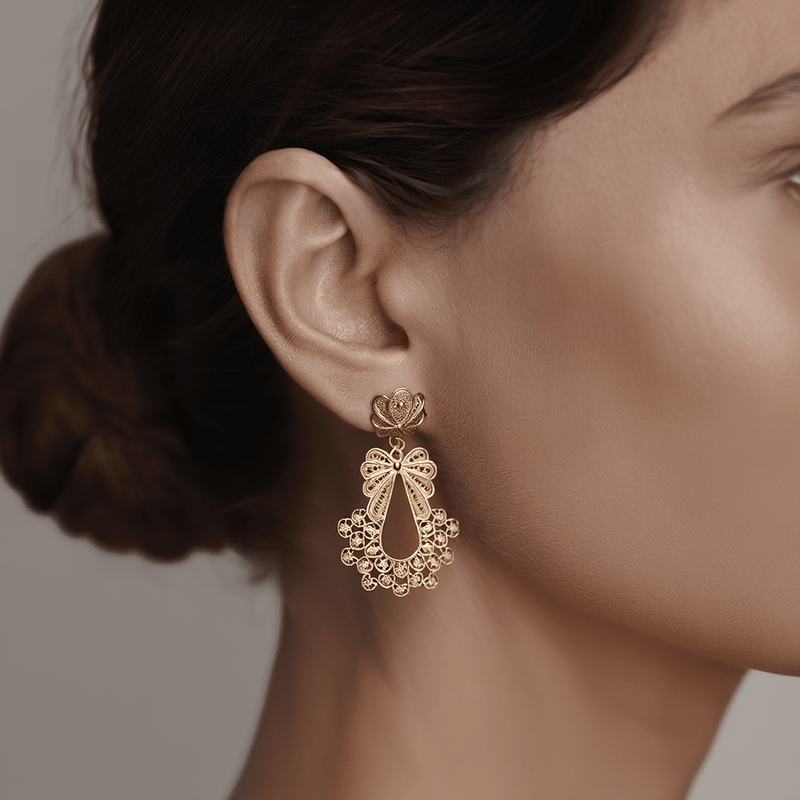 Brincos Desfolhada em Prata Dourada (3.5cm) - Loja do Ouro