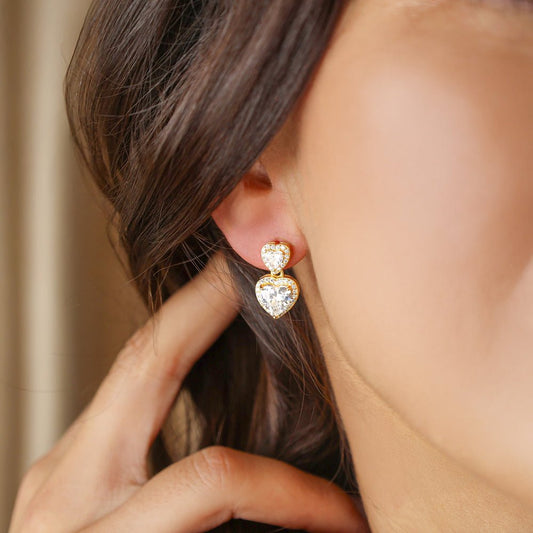 Brincos Dois Zircões Coração em Prata Dourada - Loja do Ouro