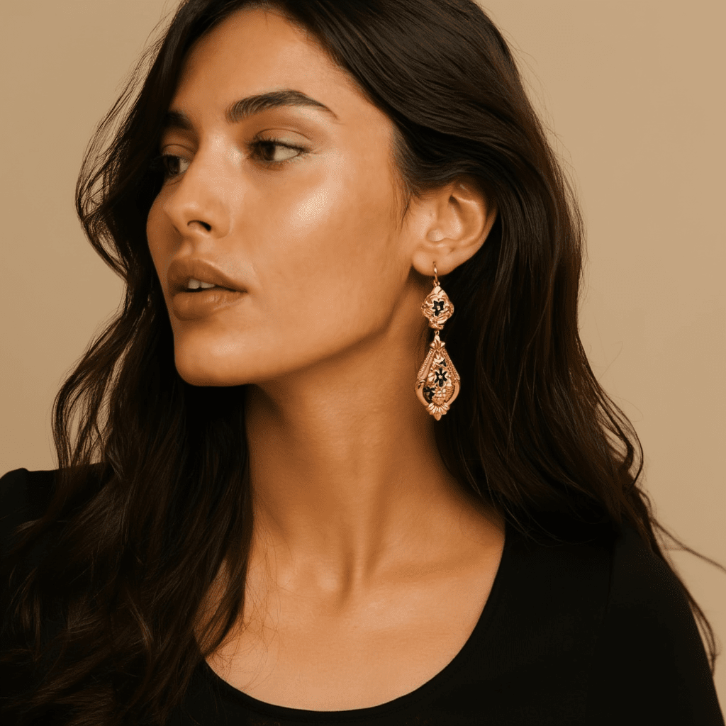 Pendientes Dona Flor en oro 19kl con esmalte azul - Gold Store Premium