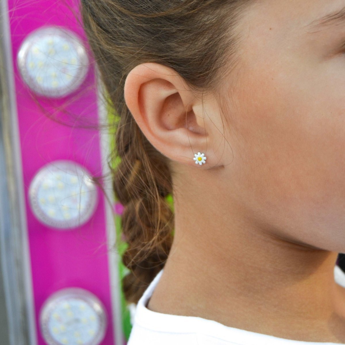Brincos em Prata com Margaridas em Esmalte Colorido - Loja do Ouro