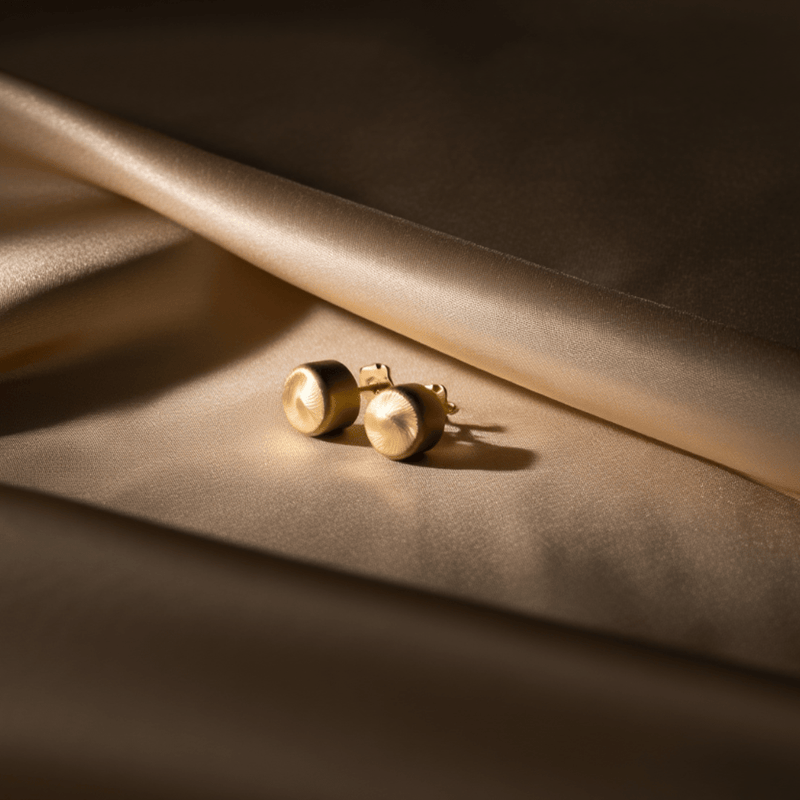 Brincos Escovados em Ouro 19kl (0.8cm) - Loja do Ouro