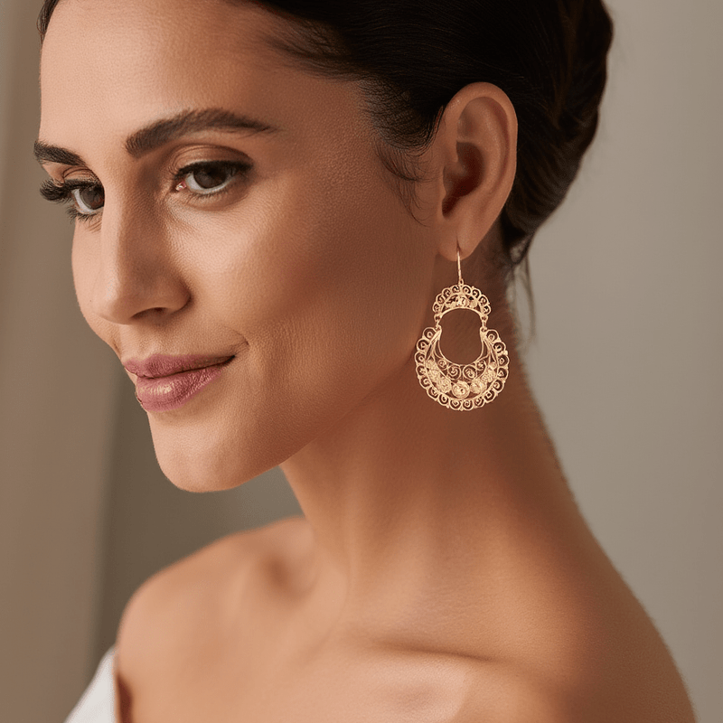 Brincos Flor de Viana em Prata Dourada (5.1cm) - Loja do Ouro