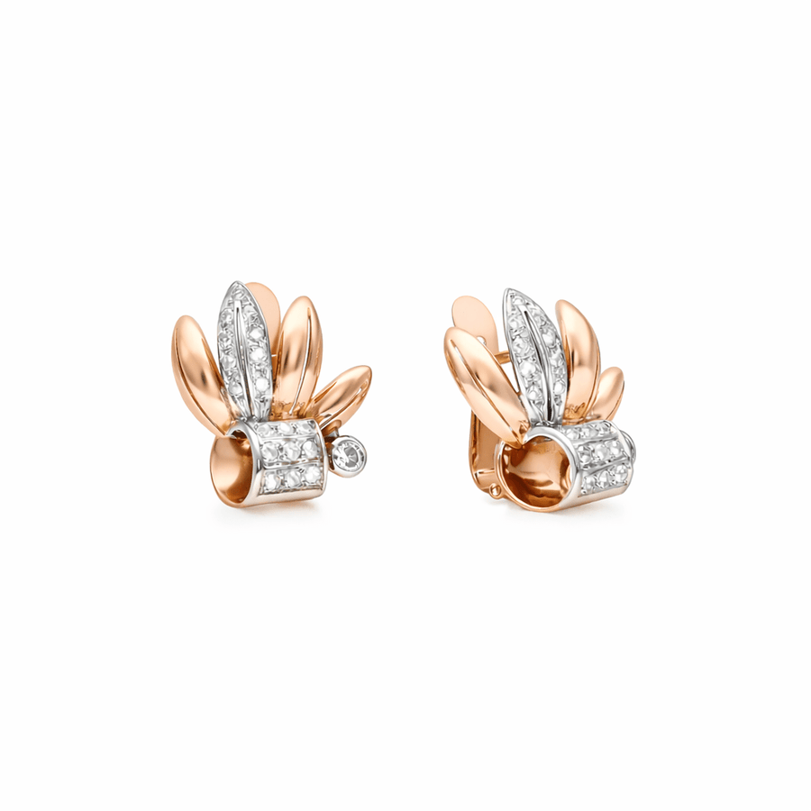 Brincos Flor em Ouro Amarelo e Ouro Branco de 19kl com Diamantes - Loja do Ouro