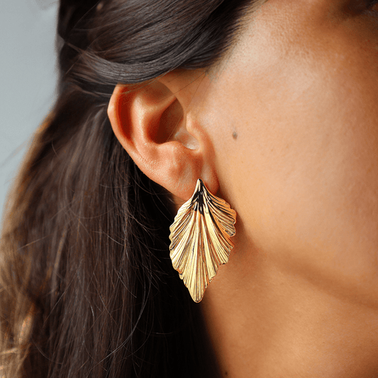 Brincos Folha em Aço Dourado - Loja do Ouro