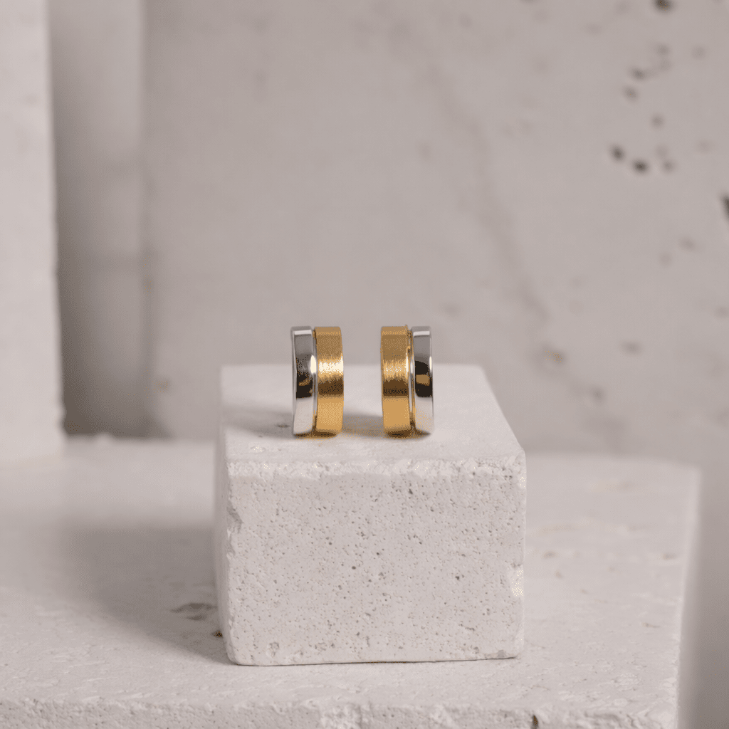 Brincos Meia Argola Bicolor em Ouro 19kl (1.3cm) - Loja do Ouro