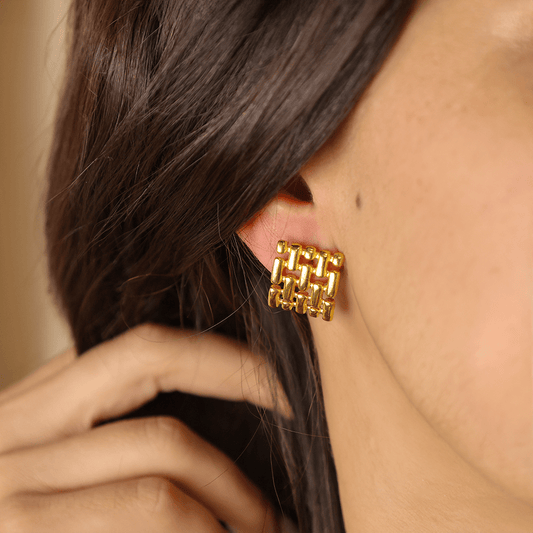 Brincos Quadrados Corrente em Prata Dourada - Loja do Ouro