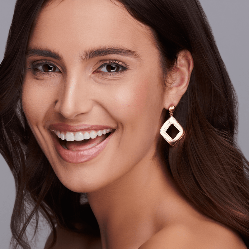 Brincos Reflexo I em Prata Dourada (4.5cm) - Loja do Ouro