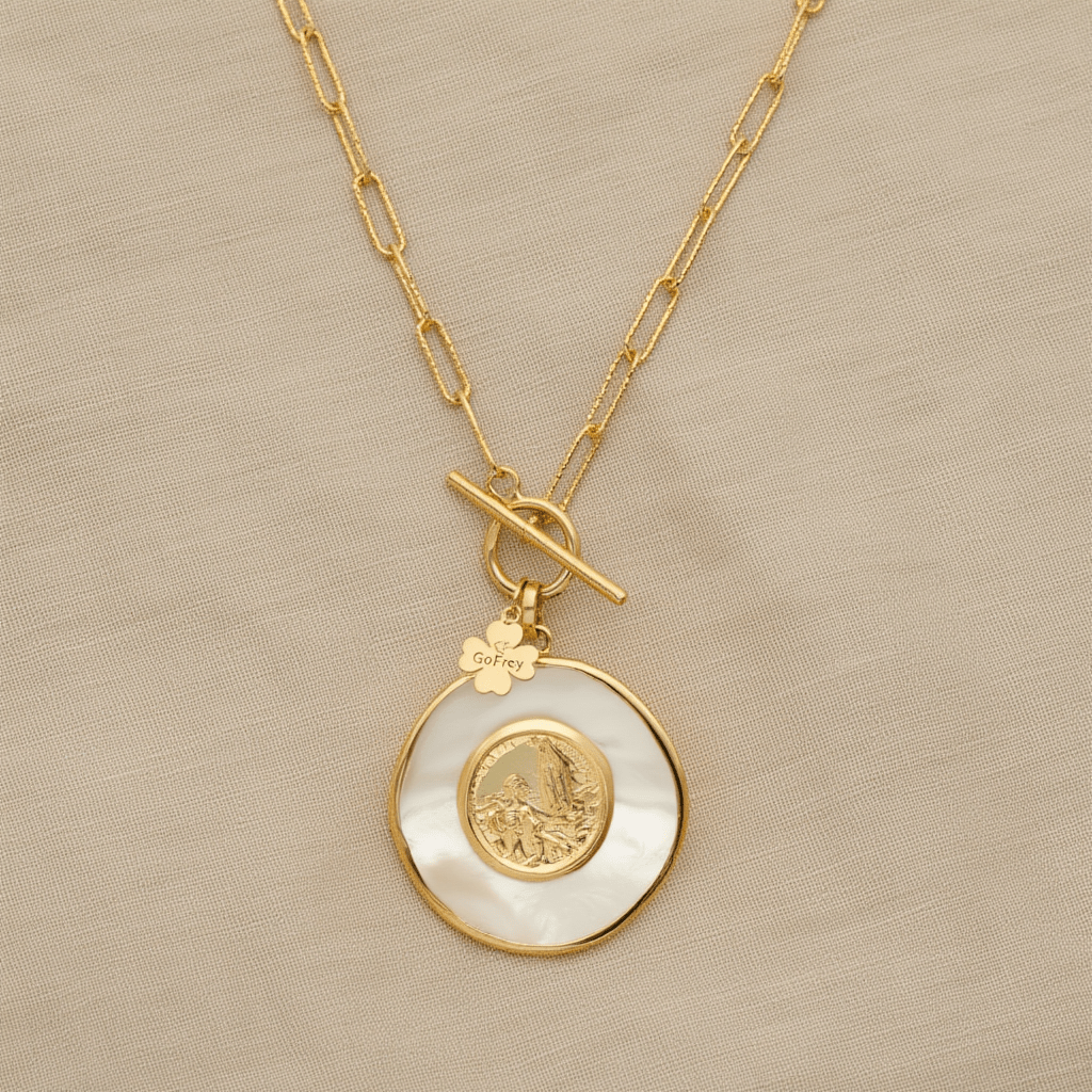 Colar Luz em Prata Dourada com Nossa Senhora e Três Pastorinhos (44cm) - Loja do Ouro