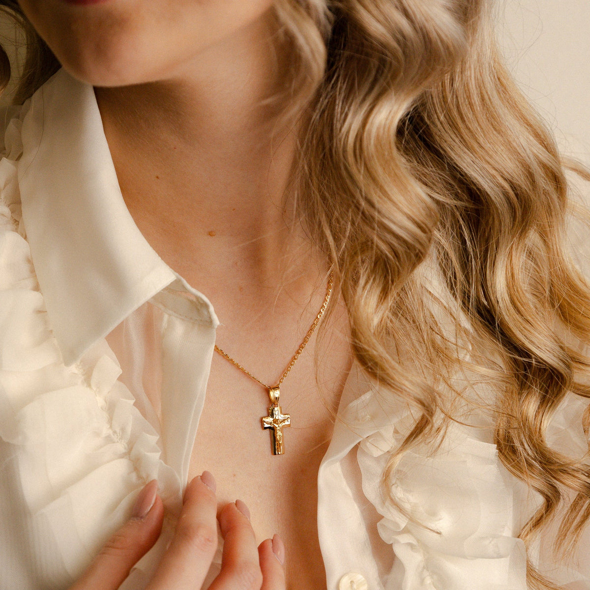 Crucifixo em Ouro 19kl (1.2cm) - Loja do Ouro