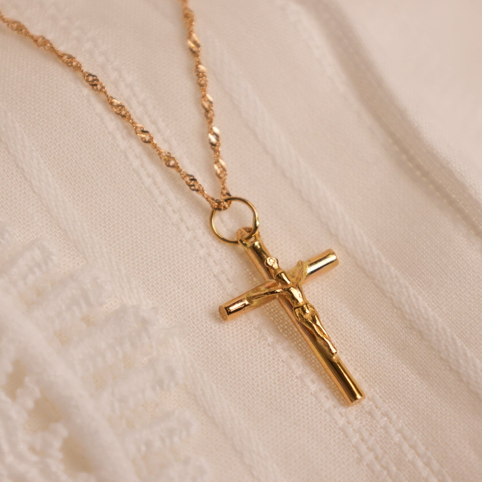 Crucifixo em Ouro 19kl (2cm) - Loja do Ouro