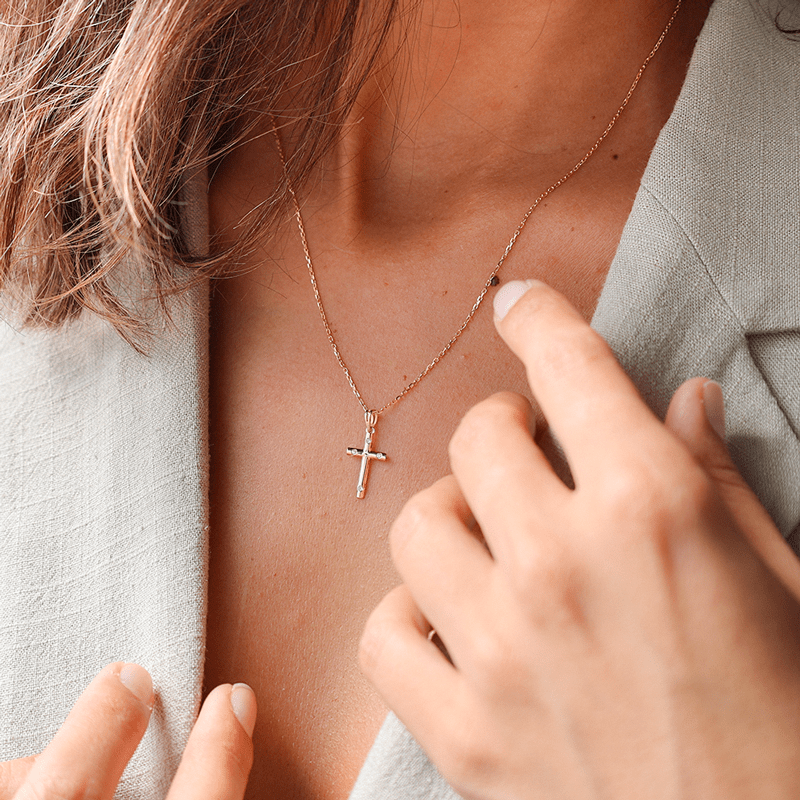 Cruz em Ouro 19kl com Zircónias (1.6cm) - Loja do Ouro