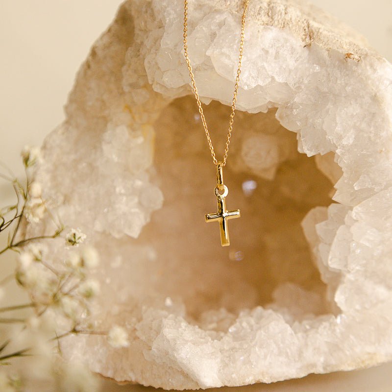 Cruz Mini em Ouro 19kl (1.09cm) - Loja do Ouro