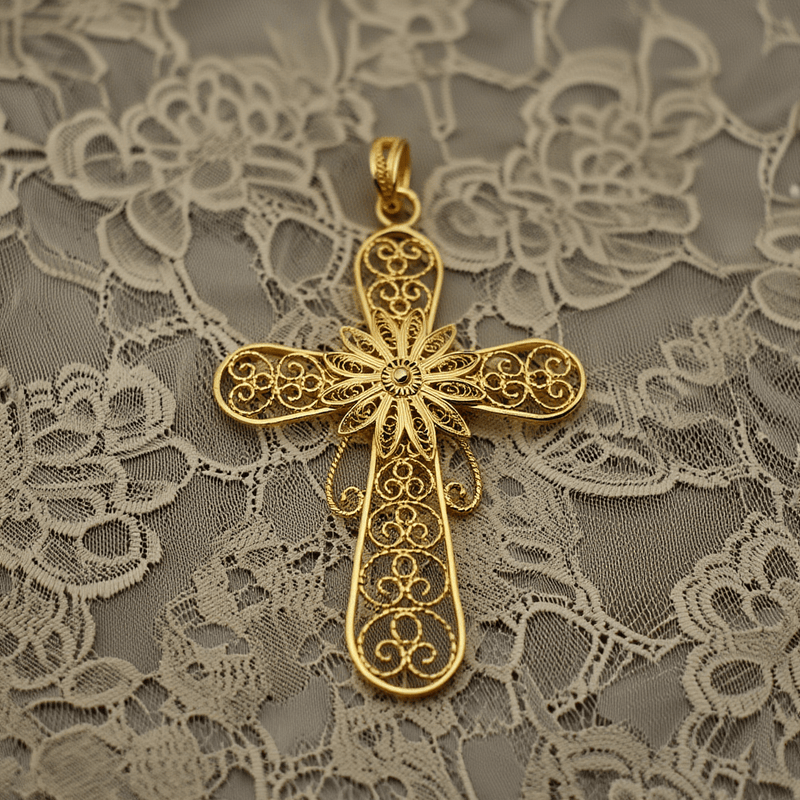 Cruz Segredo das Tranças em Prata Dourada (6cm) - Loja do Ouro