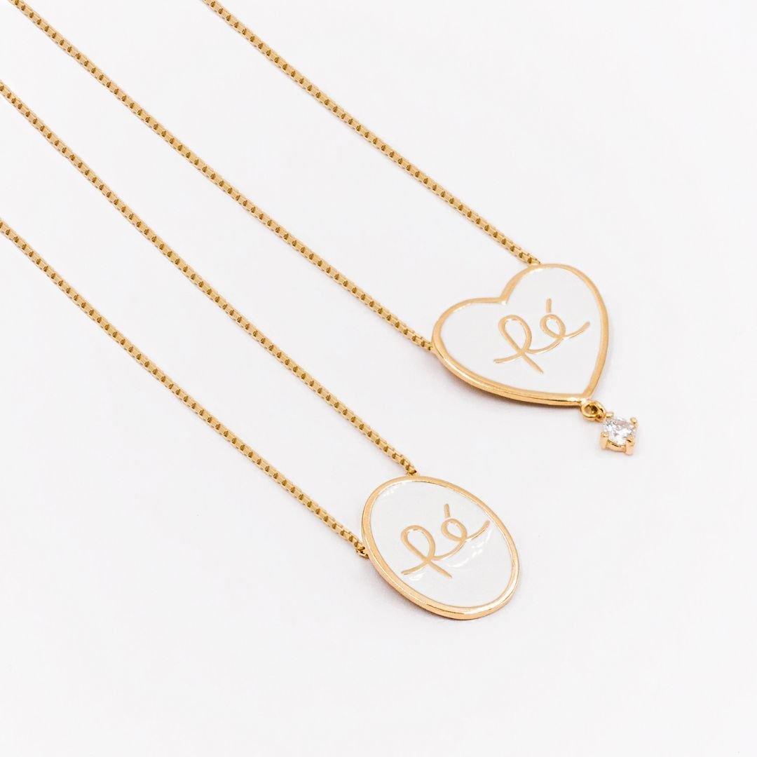 Escapulario de la fe en plata chapado en oro y esmalte blanco - Gold Store Premium