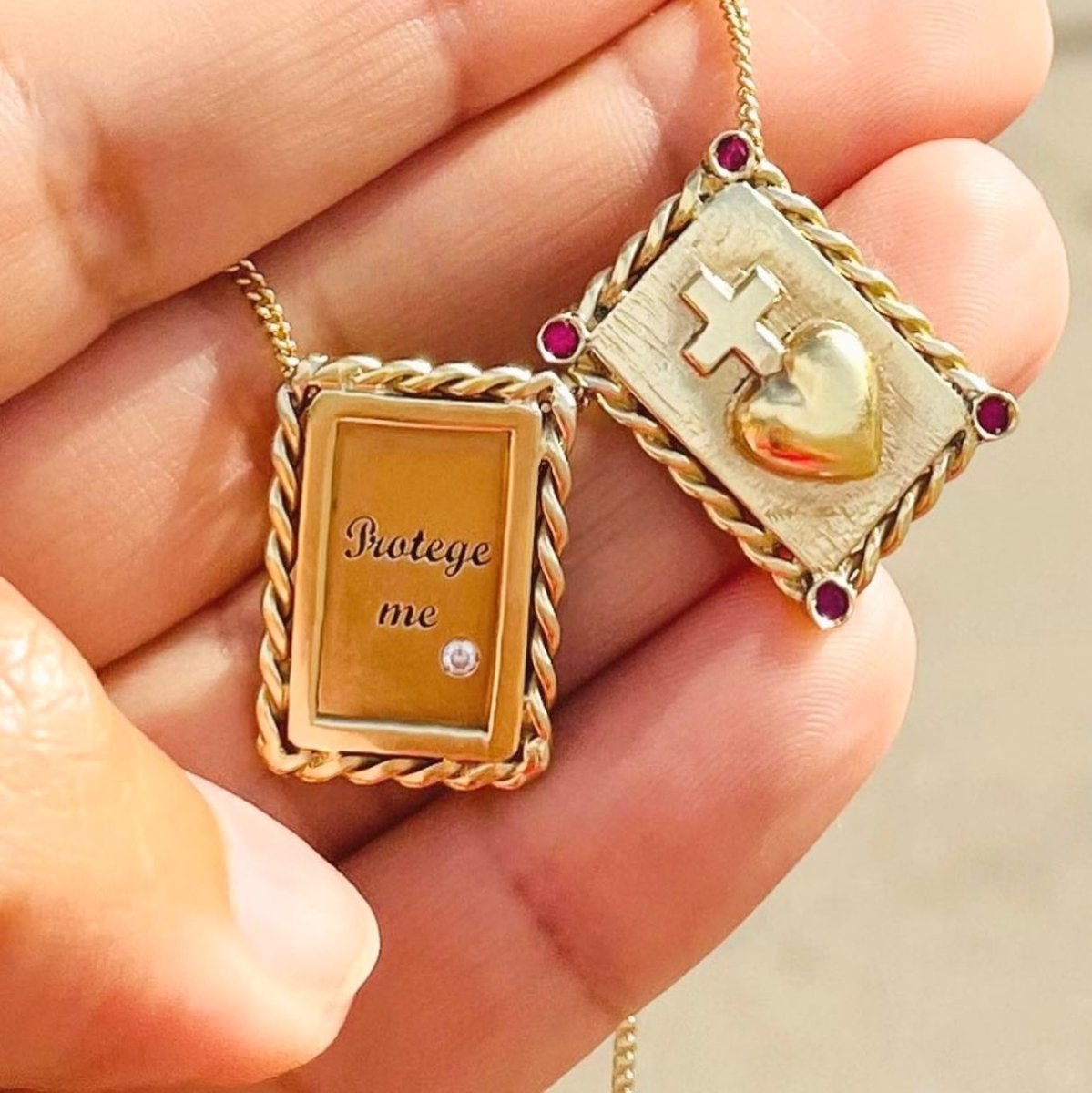 Escapulário "Protege - me" em Prata Dourada - Loja do Ouro