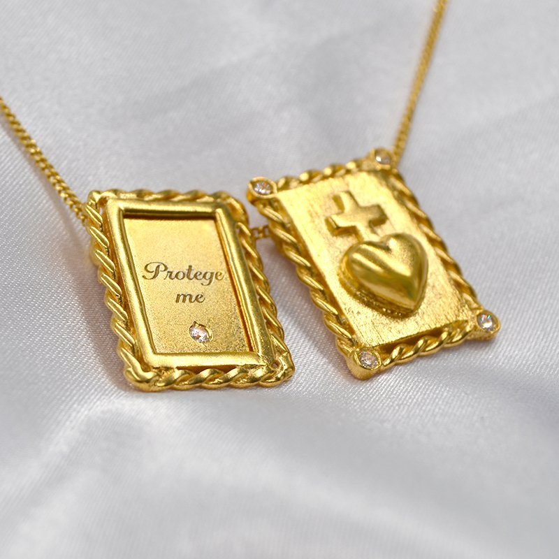 "Protege -me" Escapulario en plata dorada - Gold Store Premium