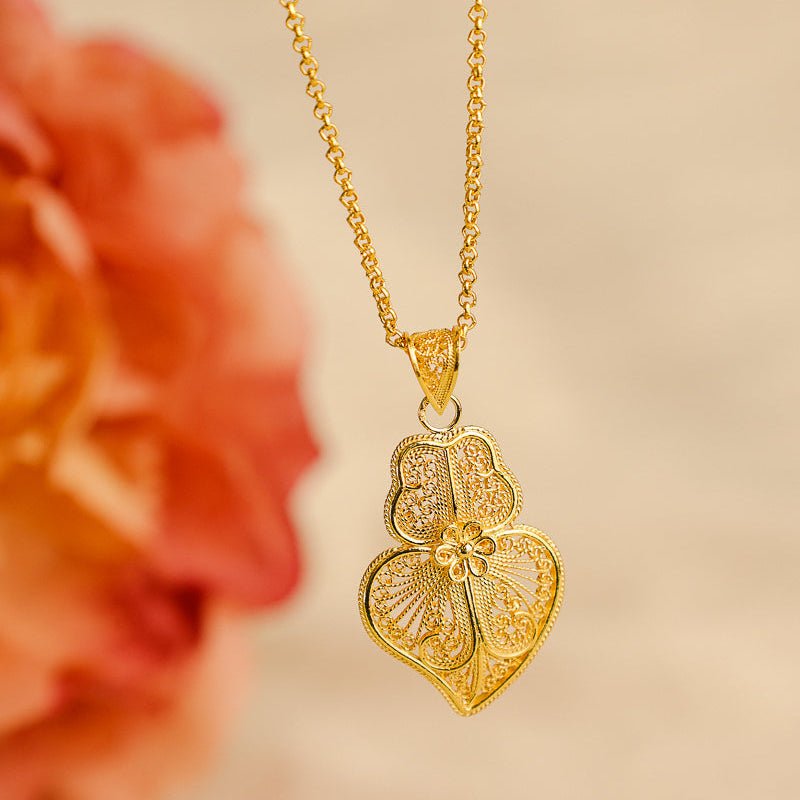 Fio Coração de Viana em Prata Dourada (49cm) - Loja do Ouro