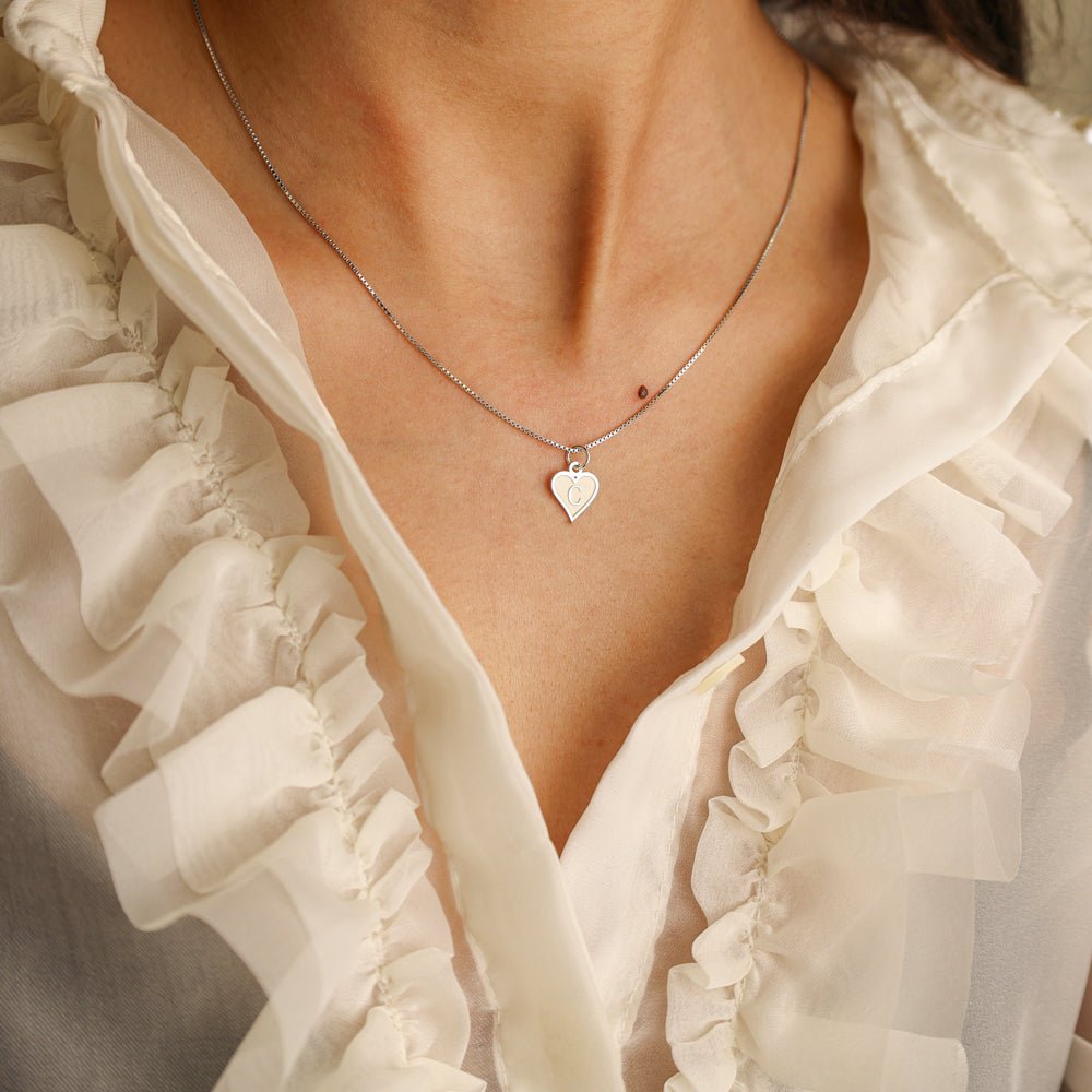 Fio Coração em Prata com Letra - Loja do Ouro