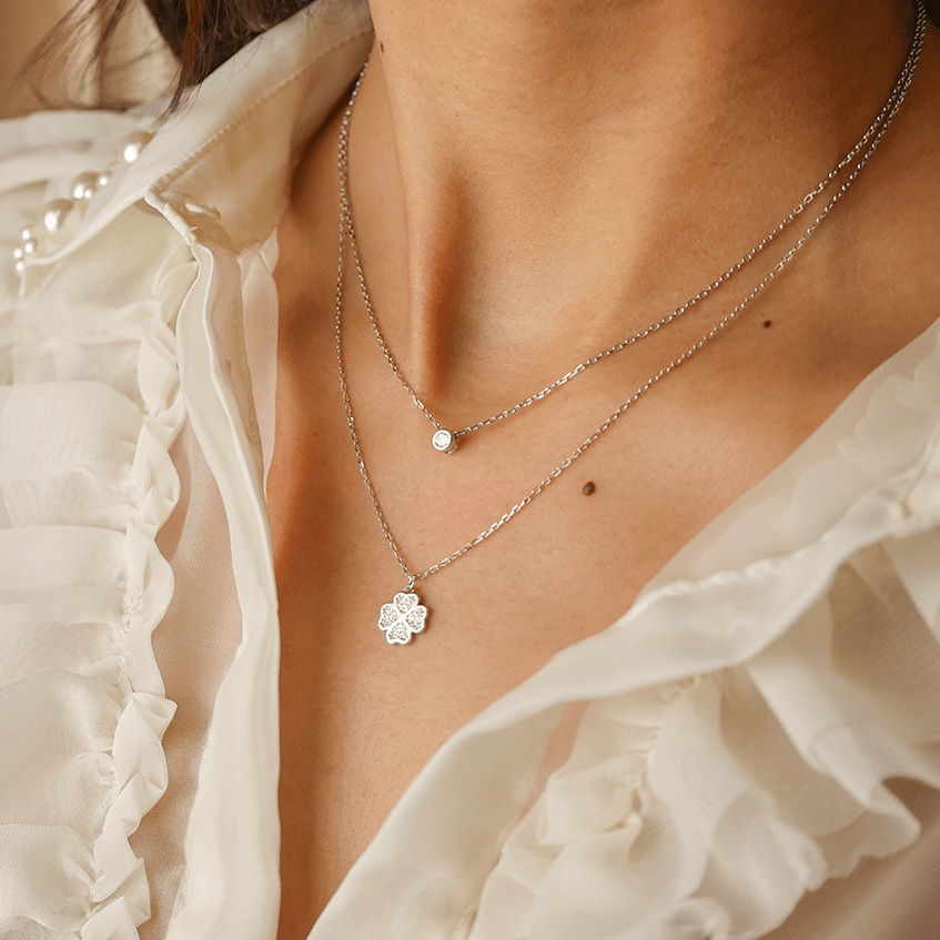 Fio Duplo em Prata adornado de Ponto de Luz e Trevo - Loja do Ouro