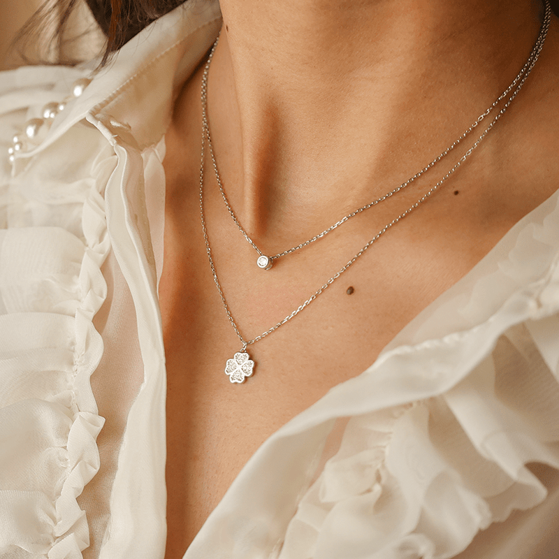 Fio Duplo em Prata adornado de Ponto de Luz e Trevo - Loja do Ouro