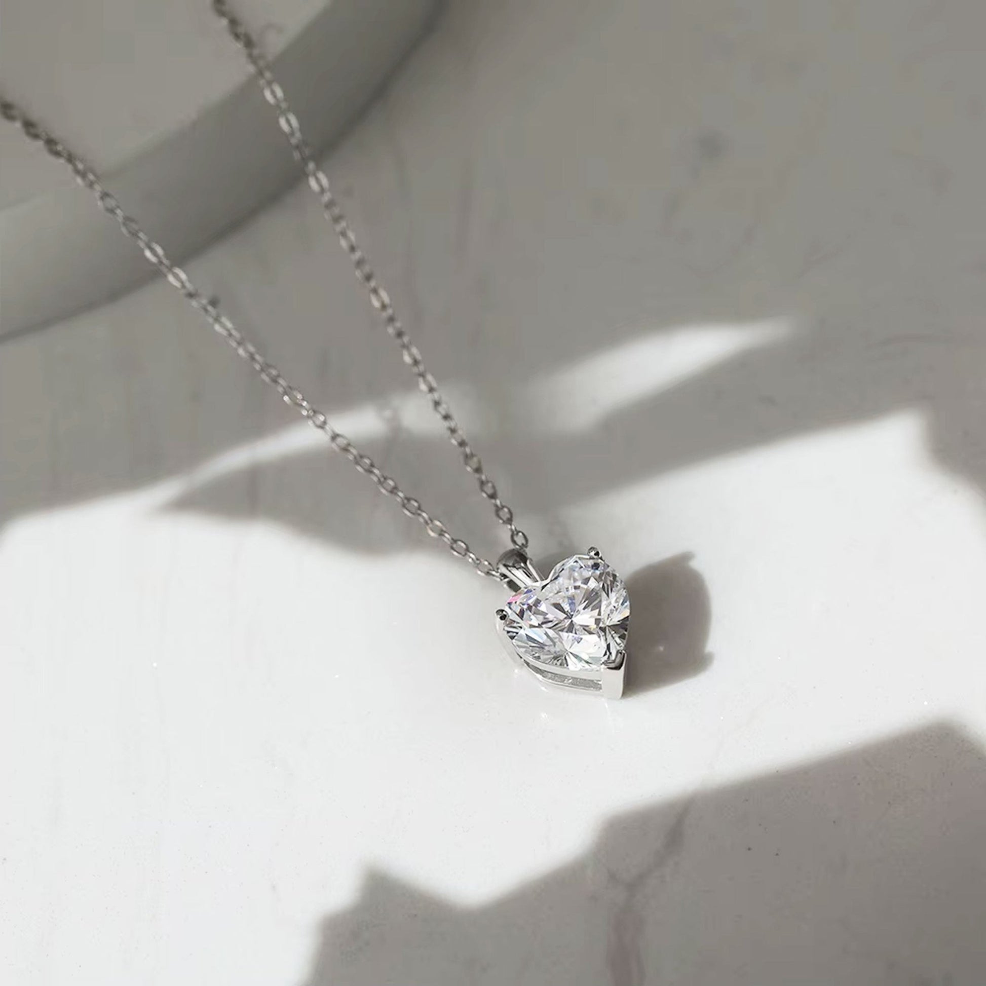 Fio em Prata com Zircão Talhe Coração (45cm) - Loja do Ouro