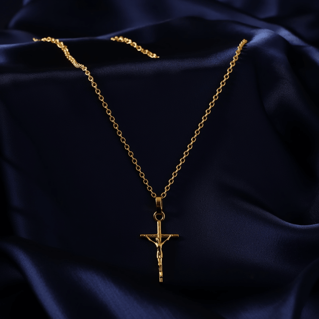 Fio em Prata Dourada com Crucifixo (45cm) - Loja do Ouro