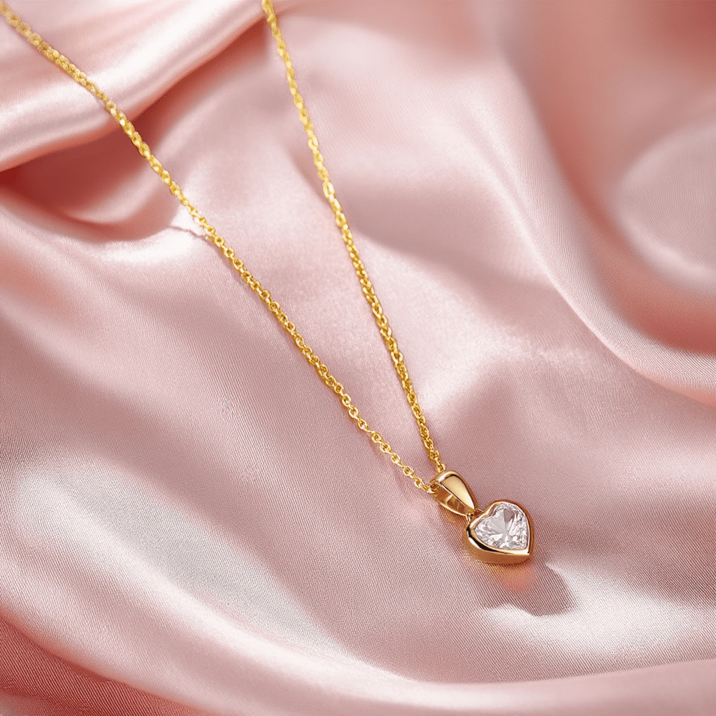 Fio em Prata Dourada com Zircão Coração (45cm) - Loja do Ouro