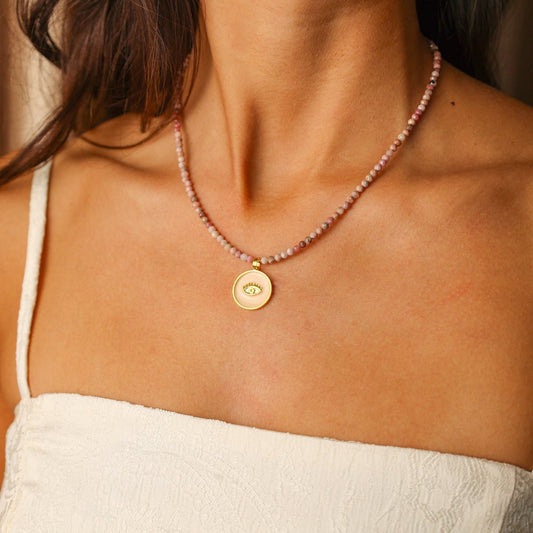 Fio Indie em Prata Dourada com Contas Rosa e Olho Turco (40cm) - Loja do Ouro