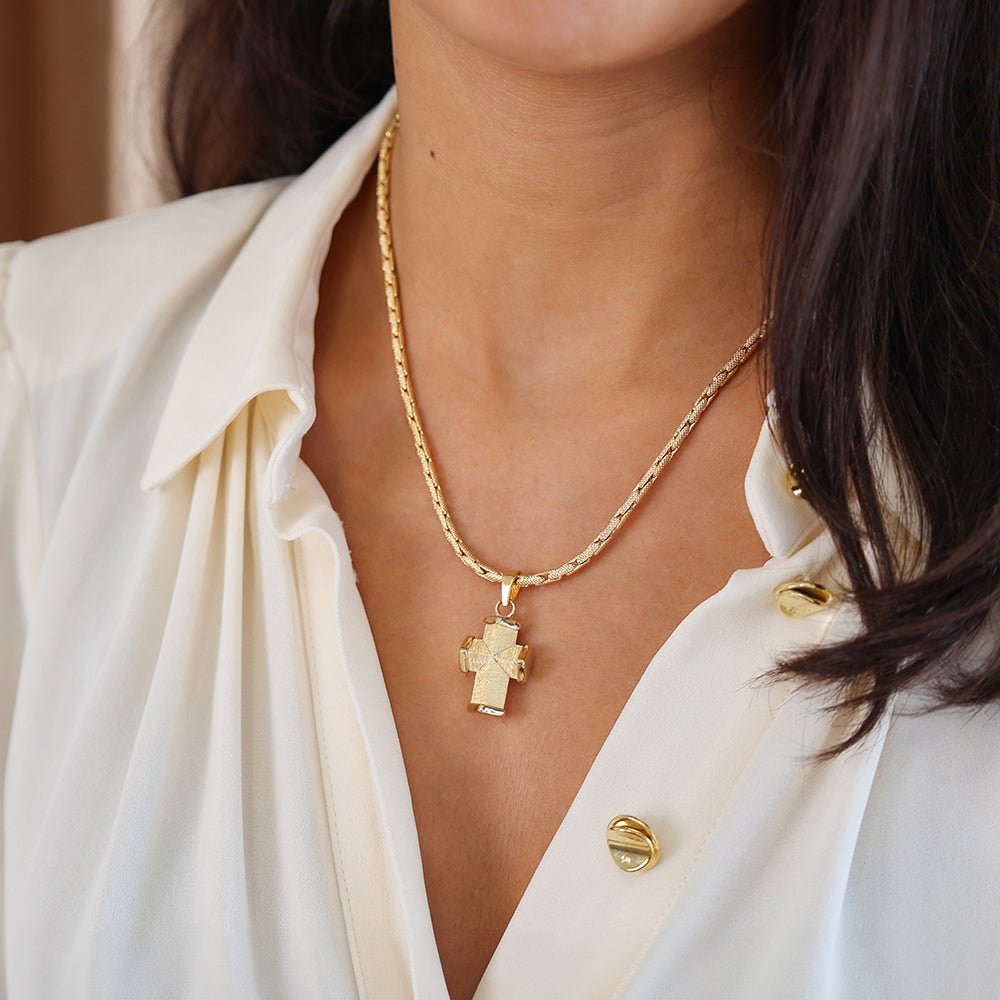 Fio Pontilhado em Ouro 19kl com Cruz (44cm) - Loja do Ouro