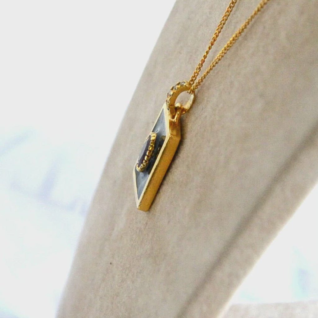 Fio Prata Vaticano Black & Rubi - Loja do Ouro