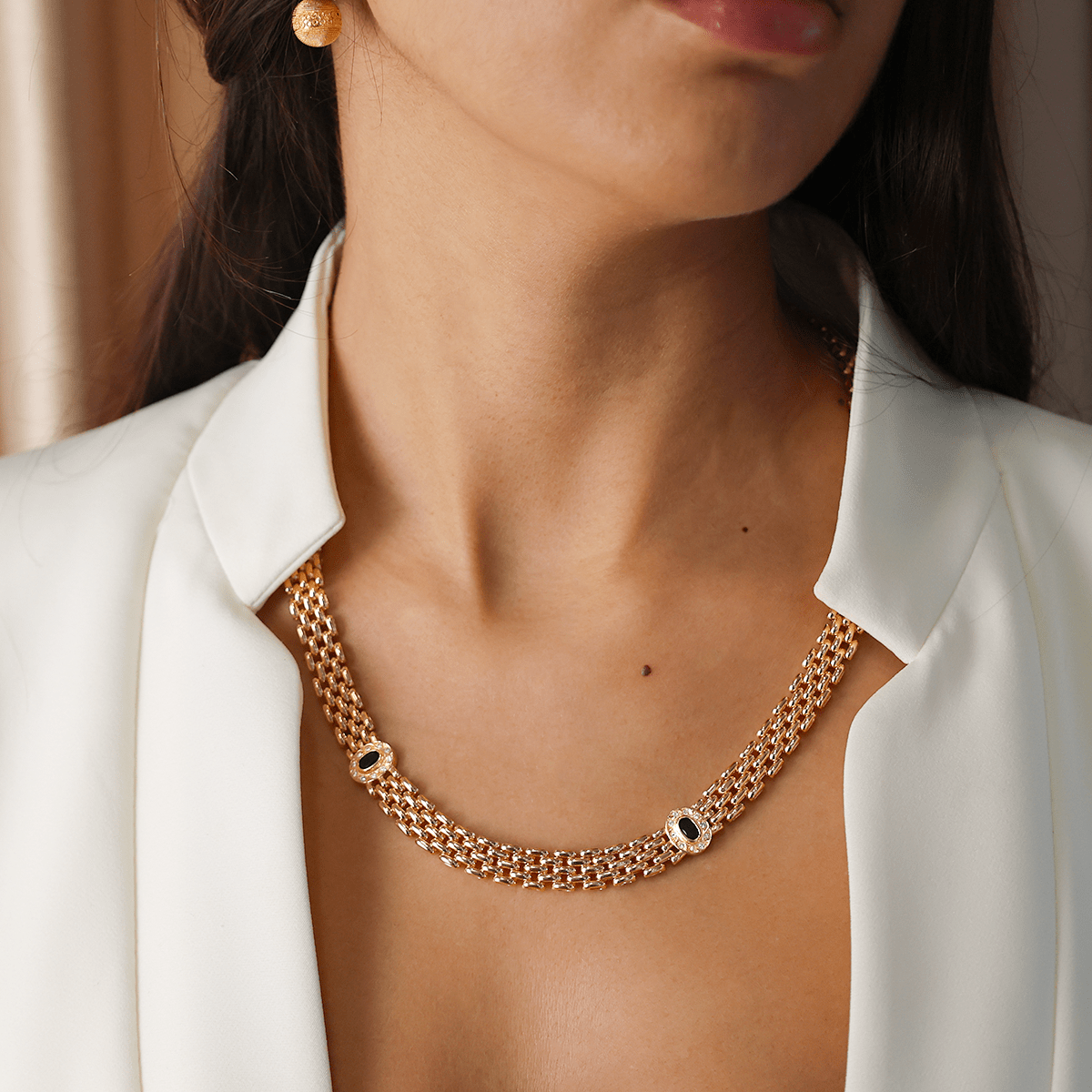 Gargantilla de oro de 19kl con zafiros y circonias - Gold Shop